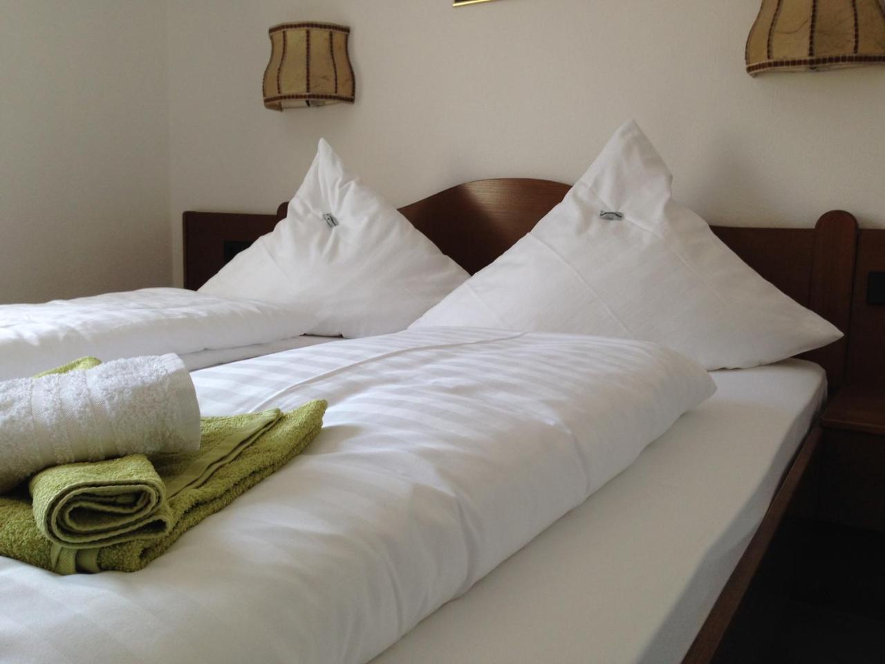 Aparthotel Goldene Rose Ebersbach an der Fils Exteriér fotografie