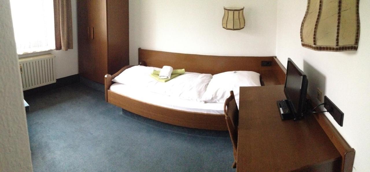 Aparthotel Goldene Rose Ebersbach an der Fils Exteriér fotografie