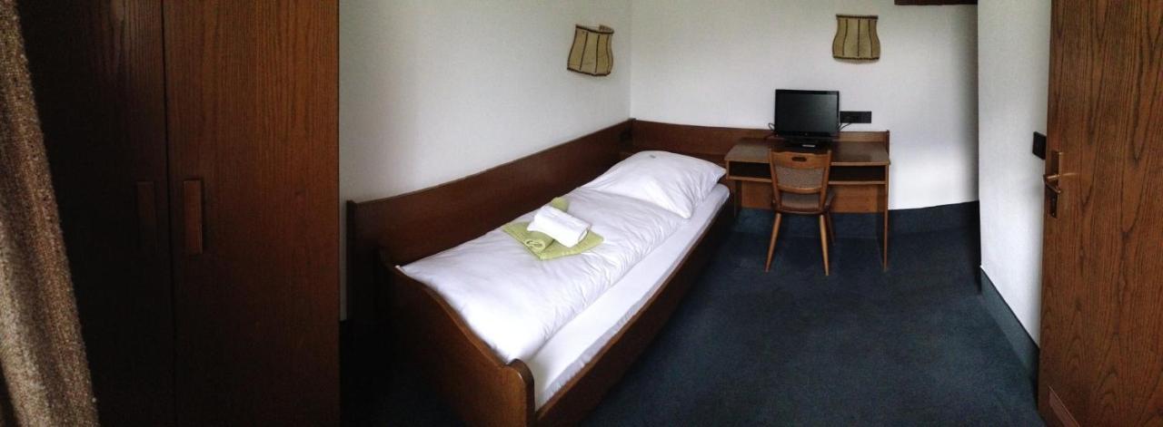 Aparthotel Goldene Rose Ebersbach an der Fils Exteriér fotografie